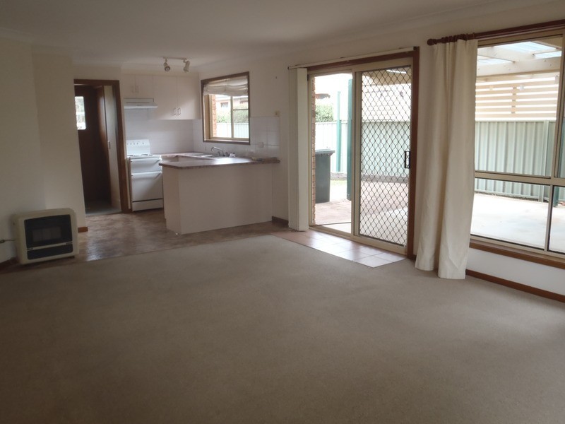 4 Eva Place, Armidale NSW 2350