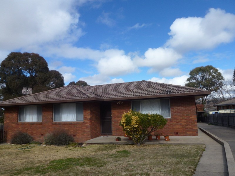 3/8 Marshall Avenue, Armidale NSW 2350