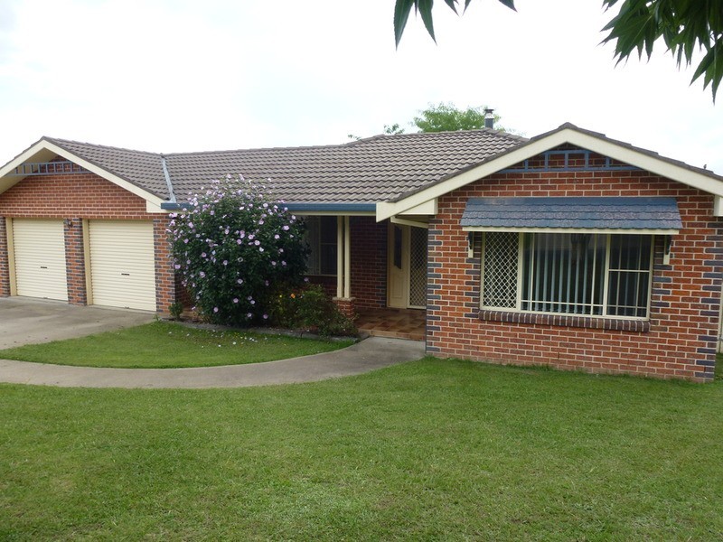 108 Fittler Close, Armidale NSW 2350