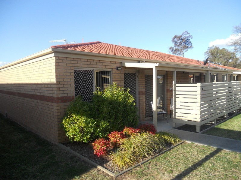 30/80 Queen Elizabeth Drive, Armidale NSW 2350