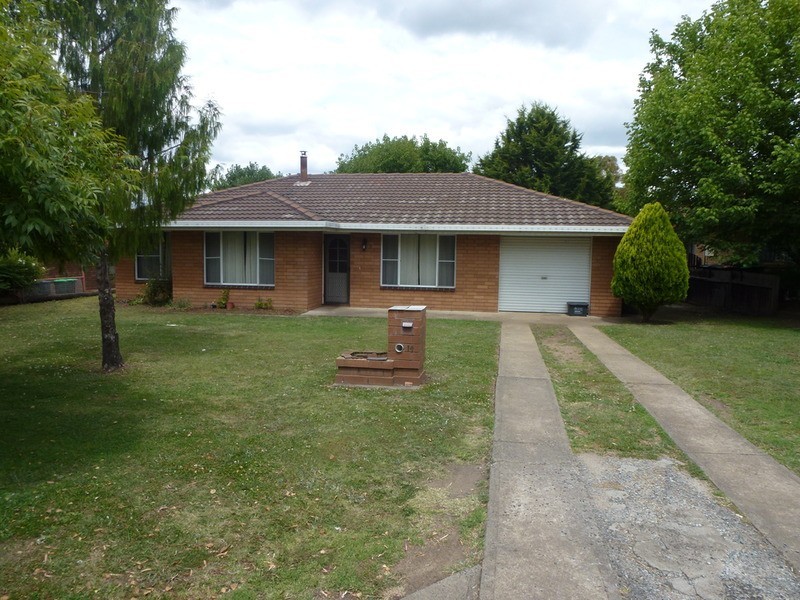 14 Baldwyn Street, Armidale NSW 2350