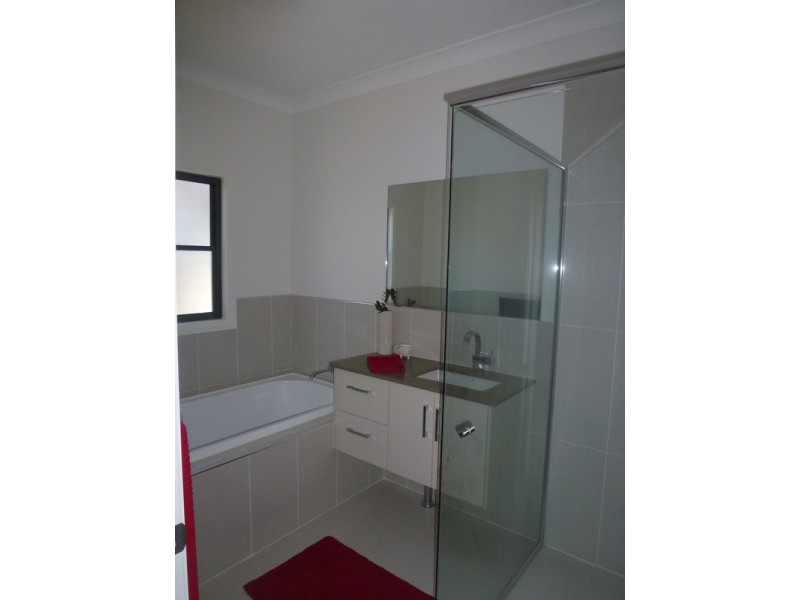 1 St Cuthberts Avenue, Armidale NSW 2350