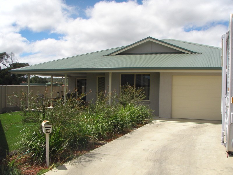 25 Rusden Court, Armidale NSW 2350