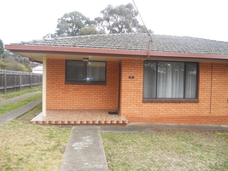 2/142 Taylor Street, Armidale NSW 2350