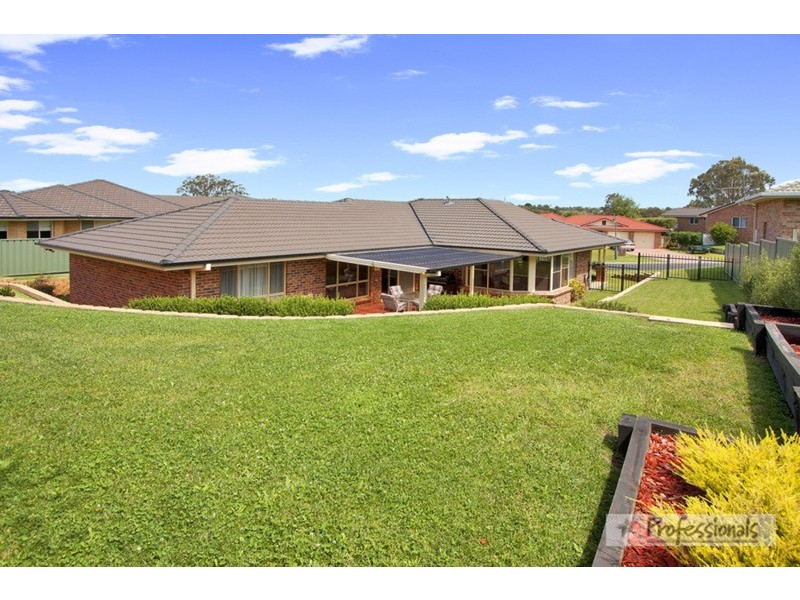 73 Norris Drive, Armidale NSW 2350