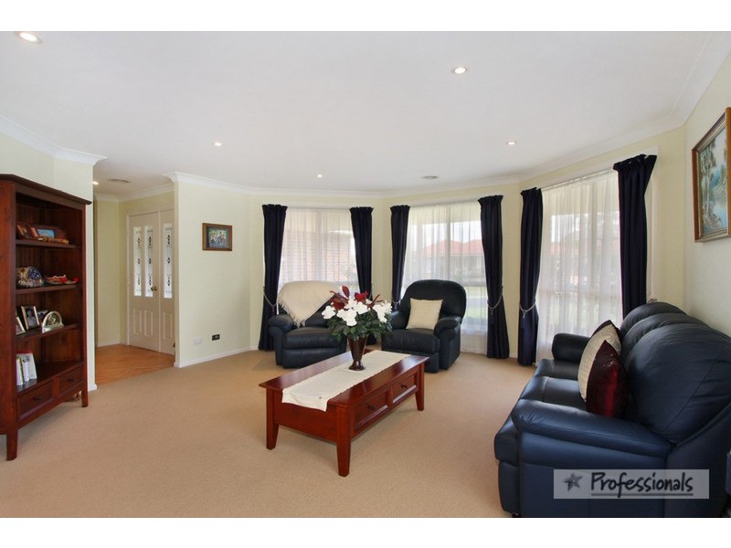 73 Norris Drive, Armidale NSW 2350