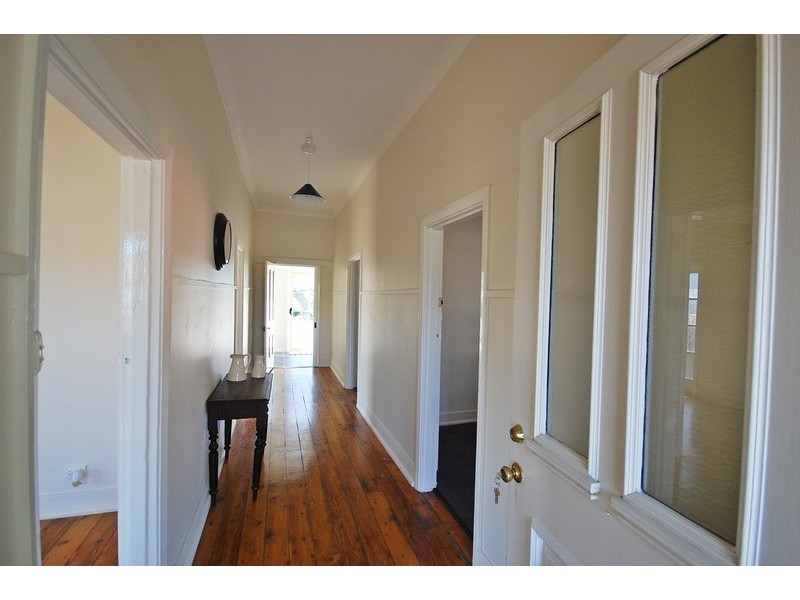 19 Marsh Street, Armidale NSW 2350