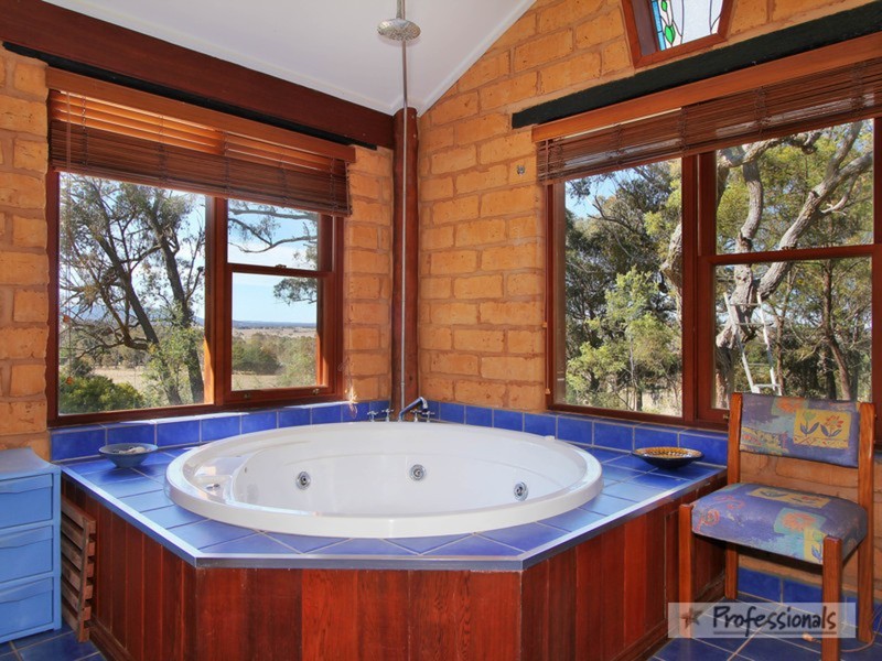 Invergowrie NSW 2350