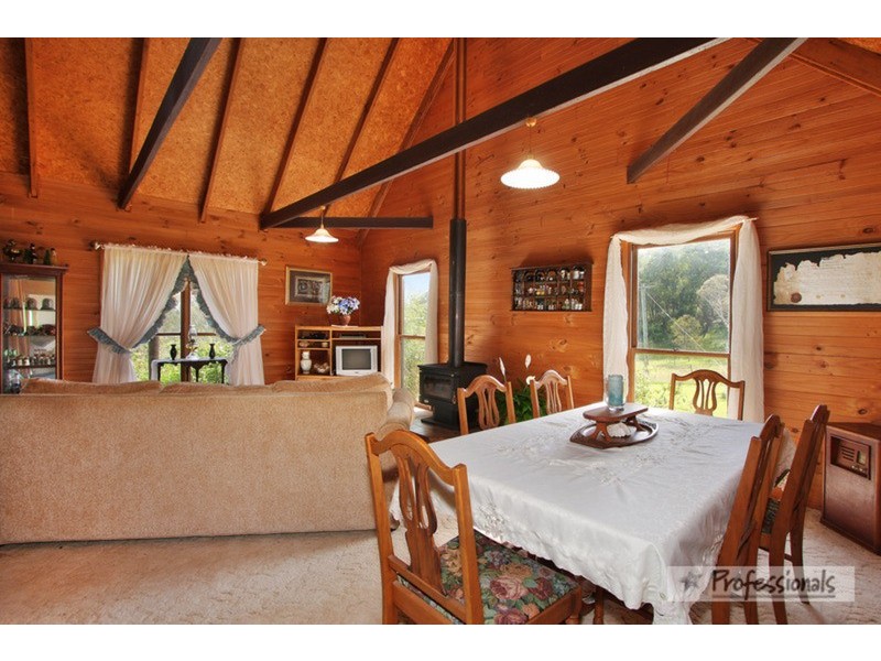 139 Kalinda Road, Armidale NSW 2350