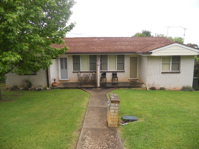 1/17 Curtis Street, Armidale NSW 2350