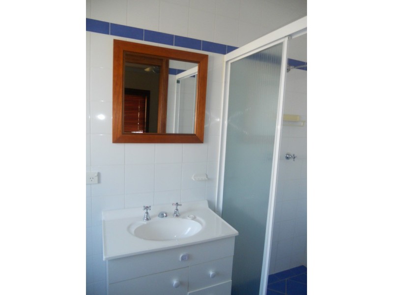 98 Golgotha Street, Armidale NSW 2350