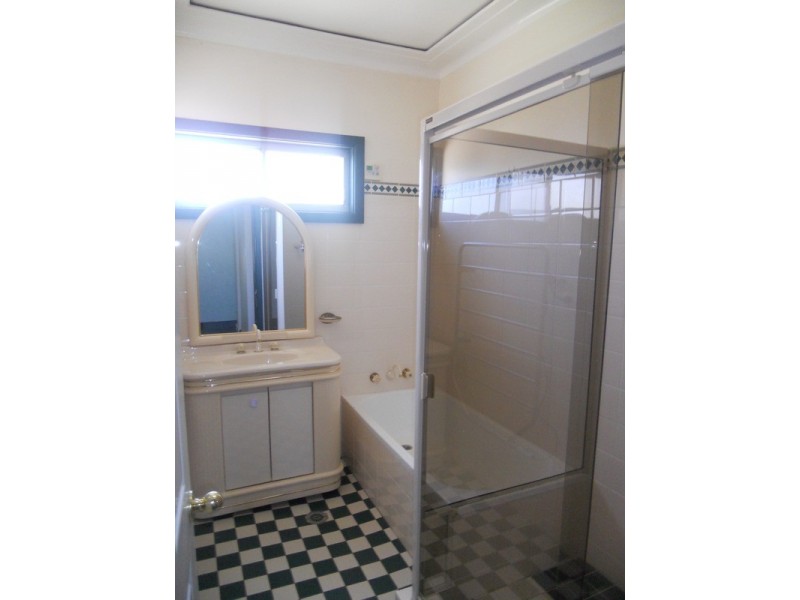 98 Golgotha Street, Armidale NSW 2350