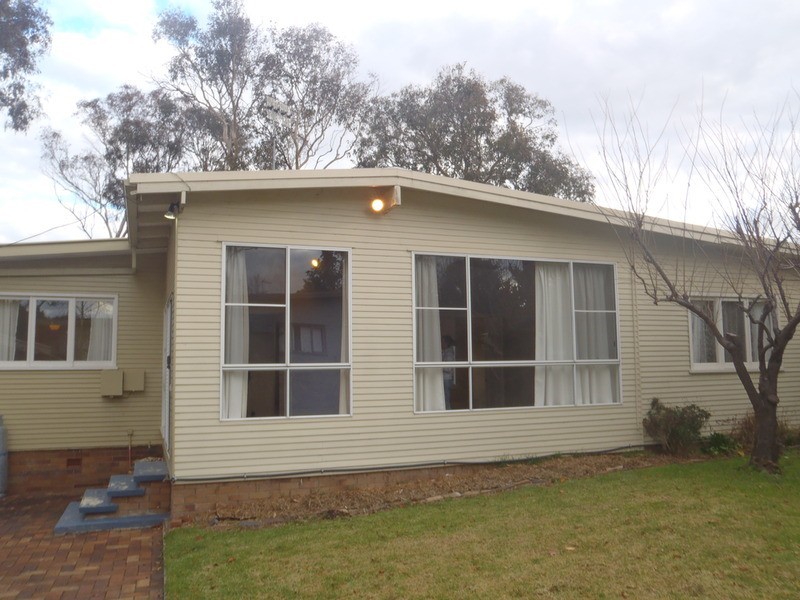 79 Erskine Street, Armidale NSW 2350