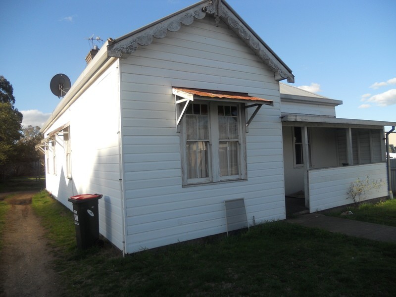 221 Rusden Street, Armidale NSW 2350