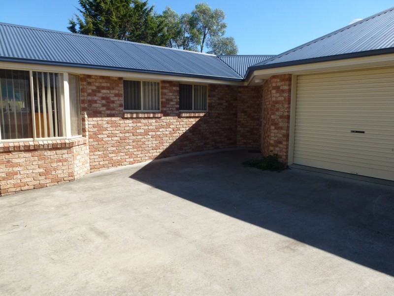 6B  Kurrajong Close, Armidale NSW 2350