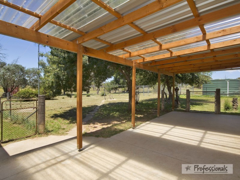 57 Blanch Road, Armidale NSW 2350