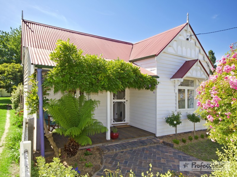 145 Taylor Street, Armidale NSW 2350