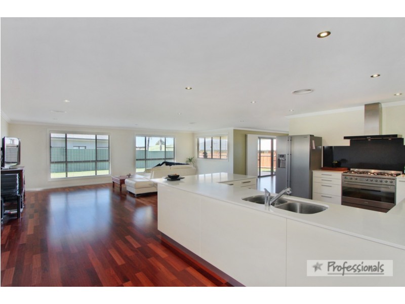 12 Netherton Park Avenue, Armidale NSW 2350