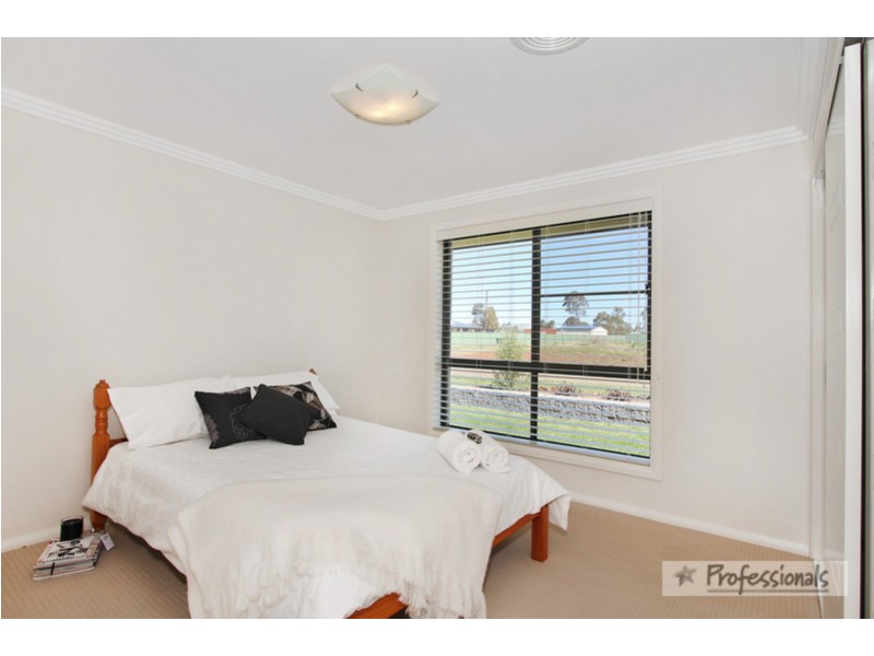 12 Netherton Park Avenue, Armidale NSW 2350