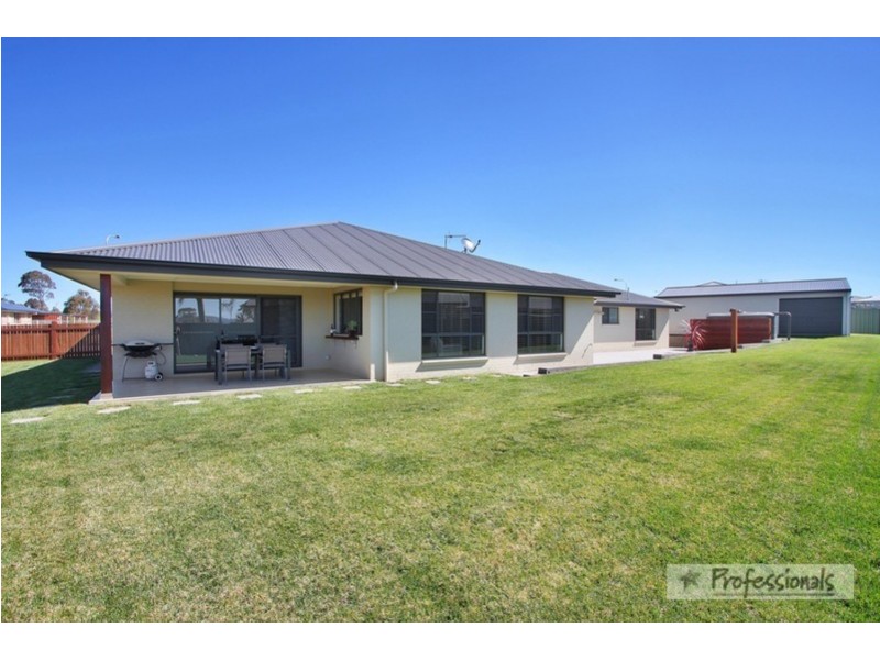 12 Netherton Park Avenue, Armidale NSW 2350