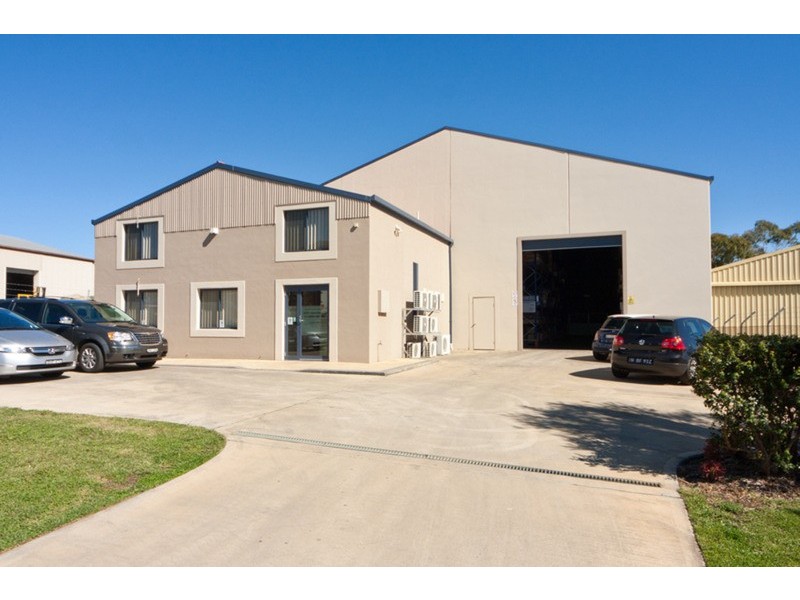 6 Brickfield Avenue, Armidale NSW 2350