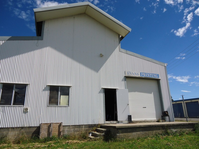 211 Mann Street, Armidale NSW 2350