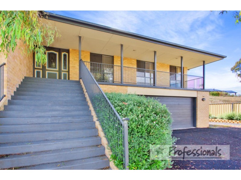 69 Ash Tree Drive, Armidale NSW 2350