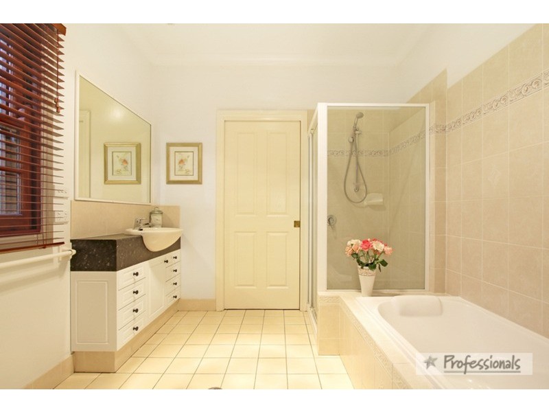 36 Ursula  Road, Armidale NSW 2350