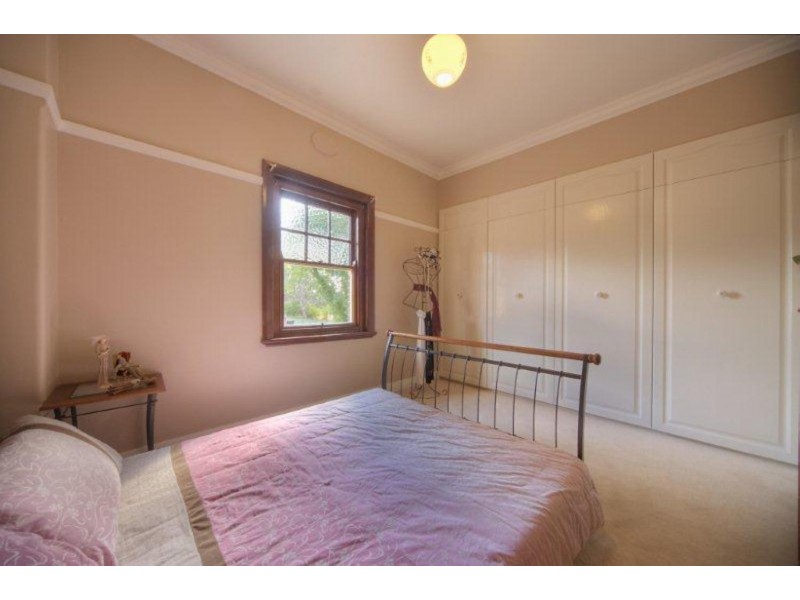 2/2 Uralla Road, Armidale NSW 2350
