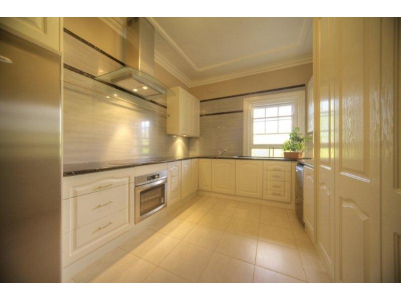 2/2 Uralla Road, Armidale NSW 2350