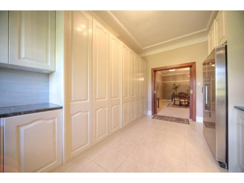 2/2 Uralla Road, Armidale NSW 2350
