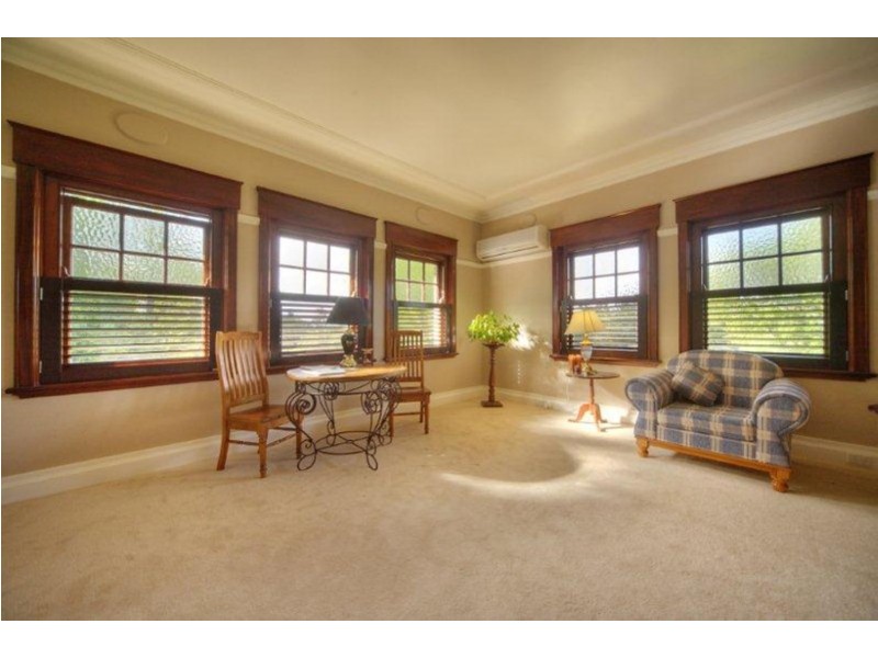 2/2 Uralla Road, Armidale NSW 2350