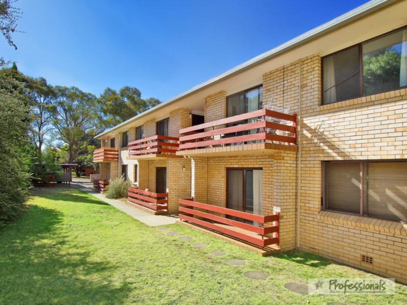 4/6 Bellevue Road, Armidale NSW 2350