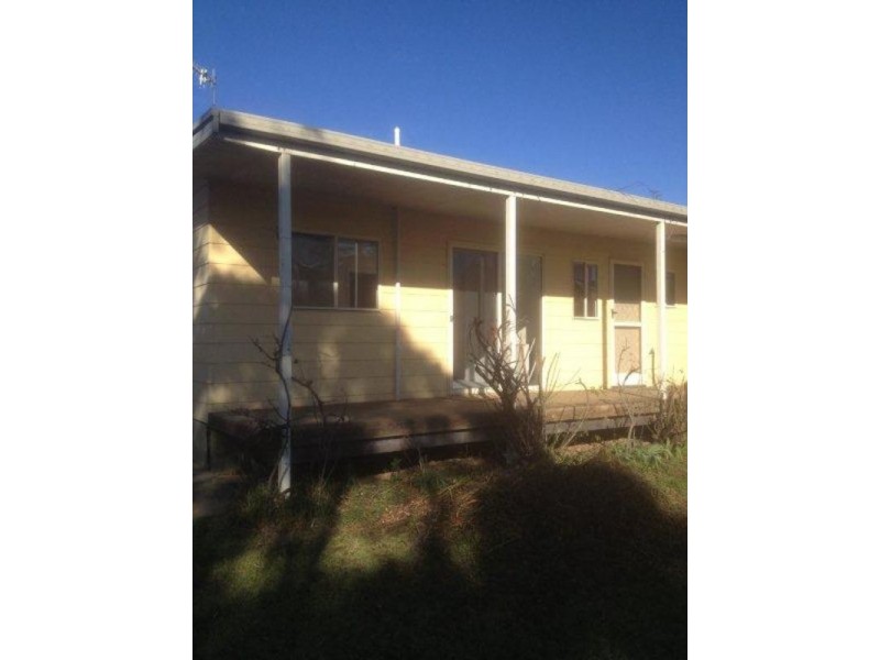 221A Erskine Street, Armidale NSW 2350