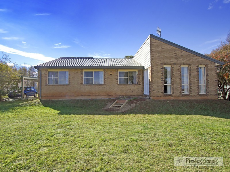47 Erskine Street, Armidale NSW 2350