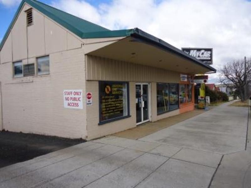 11 Marsh  Street, Armidale NSW 2350