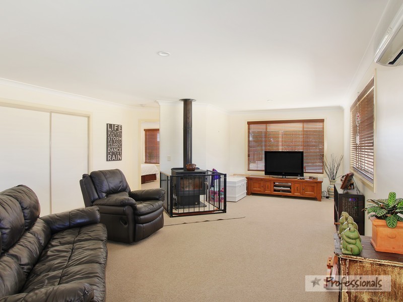 35 McCrossin Street, Uralla NSW 2358