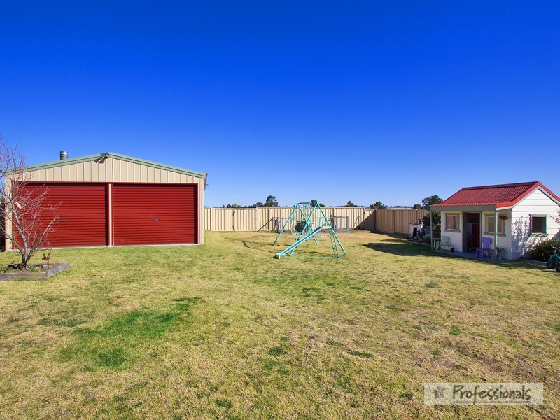 35 McCrossin Street, Uralla NSW 2358