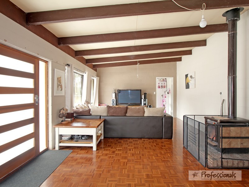 6 Arding Road, Armidale NSW 2350