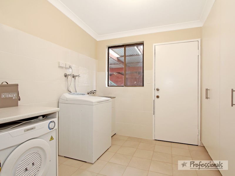 6 Arding Road, Armidale NSW 2350