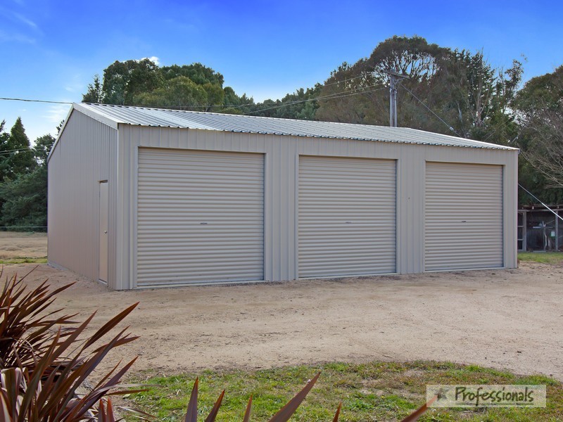 6 Arding Road, Armidale NSW 2350