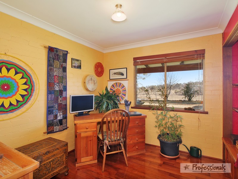 92 Thomsons Road, Armidale NSW 2350