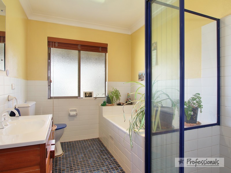 92 Thomsons Road, Armidale NSW 2350
