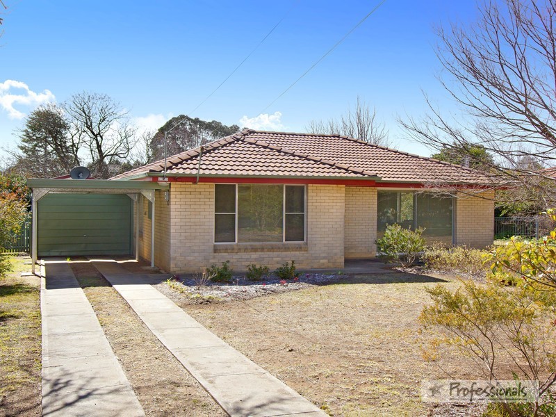 21 Bowman  Avenue, Armidale NSW 2350