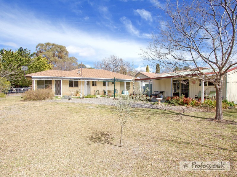21 Bowman  Avenue, Armidale NSW 2350