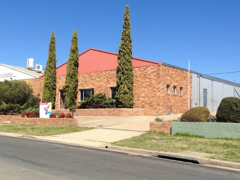 4 Wright Place, Armidale NSW 2350