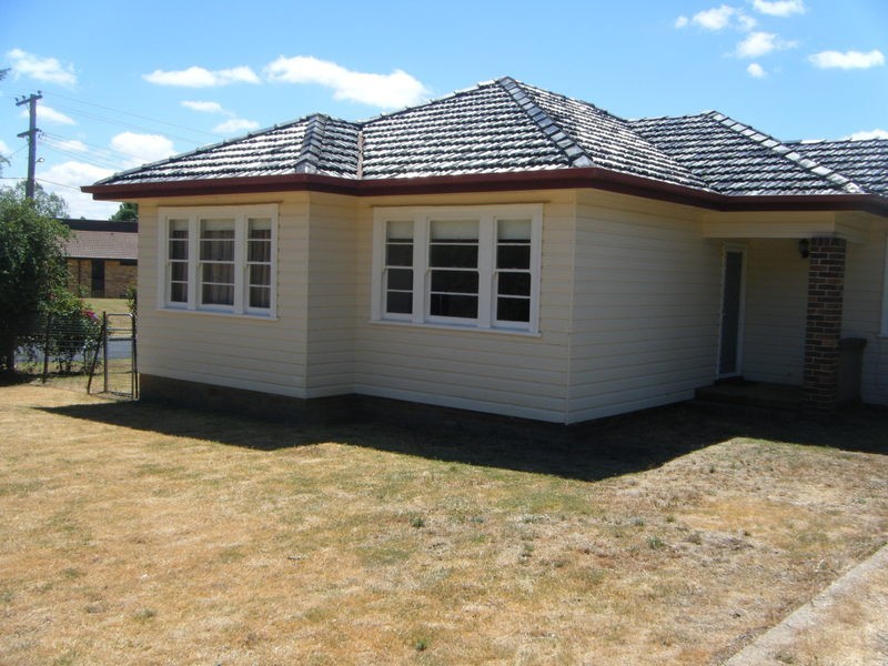 78 Claude Street, Armidale NSW 2350