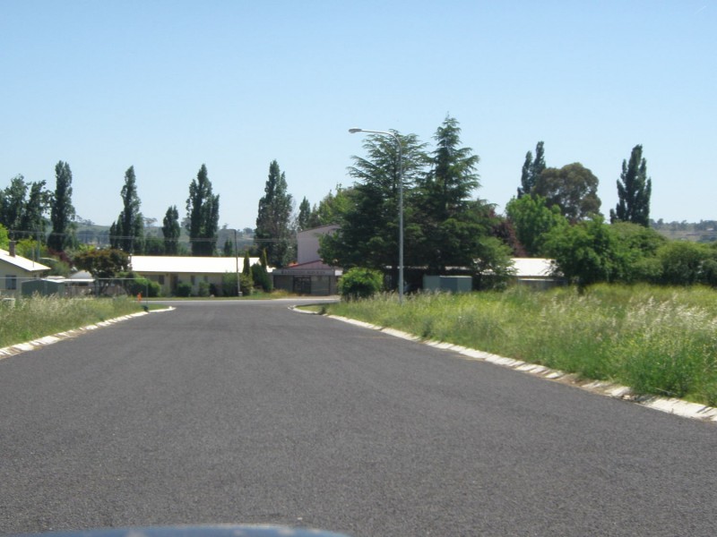 4 Southern Cross Drive, Armidale NSW 2350