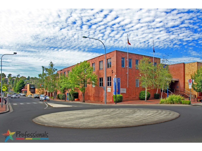 2/215 Beardy Street, Armidale NSW 2350