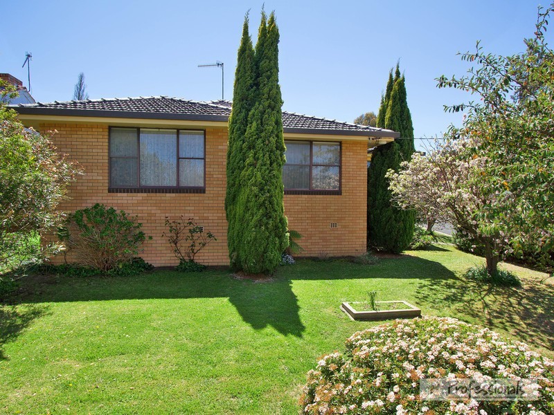 73 Newton Street, Armidale NSW 2350